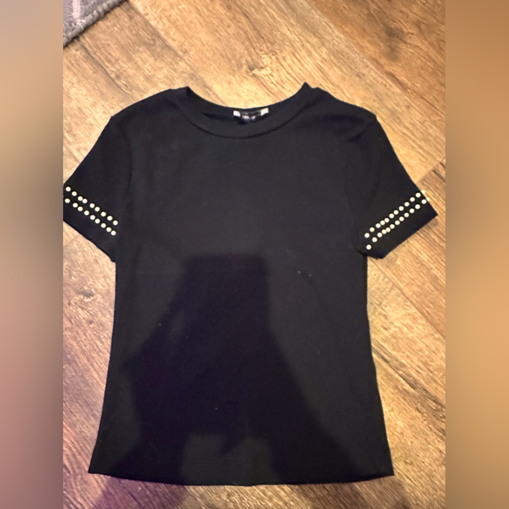 Zara trf top black with pearl sleeves, ribbed short sleeve